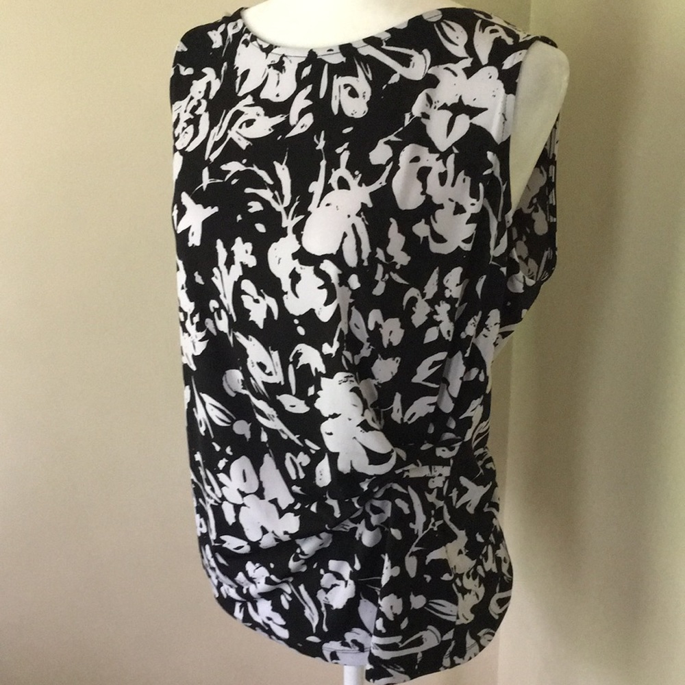 Jones New York Signature Sleeveless Top